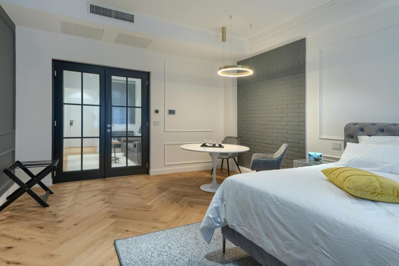 Elysium Residence ทิมิชัวรา ภายนอก รูปภาพ