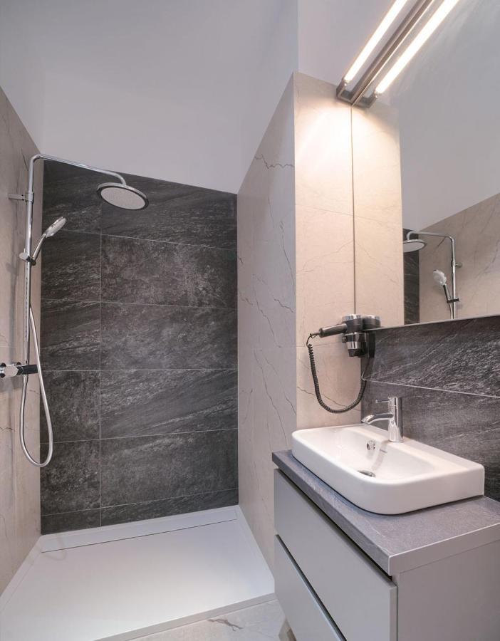 Elysium Residence ทิมิชัวรา ภายนอก รูปภาพ