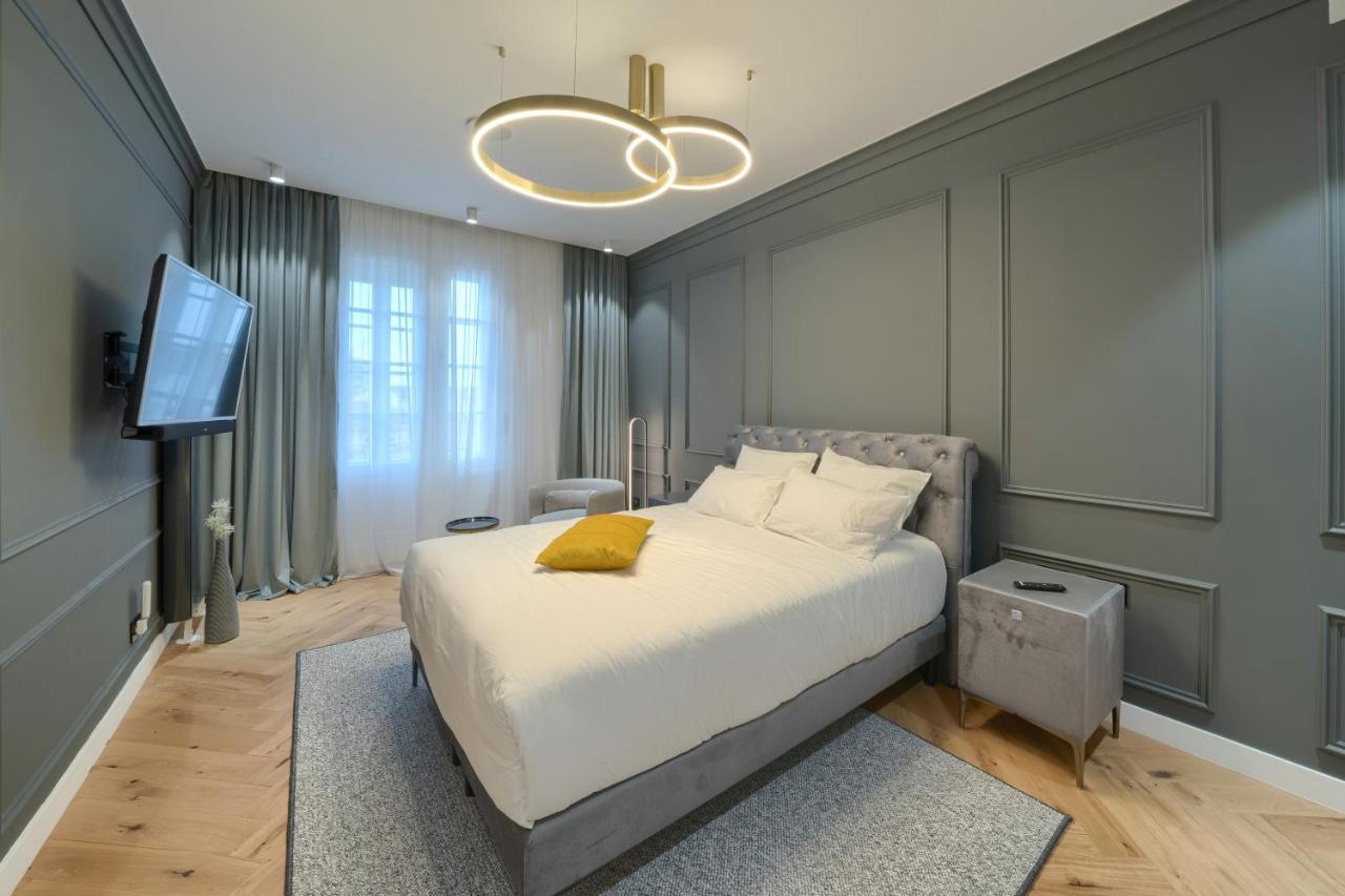 Elysium Residence ทิมิชัวรา ภายนอก รูปภาพ